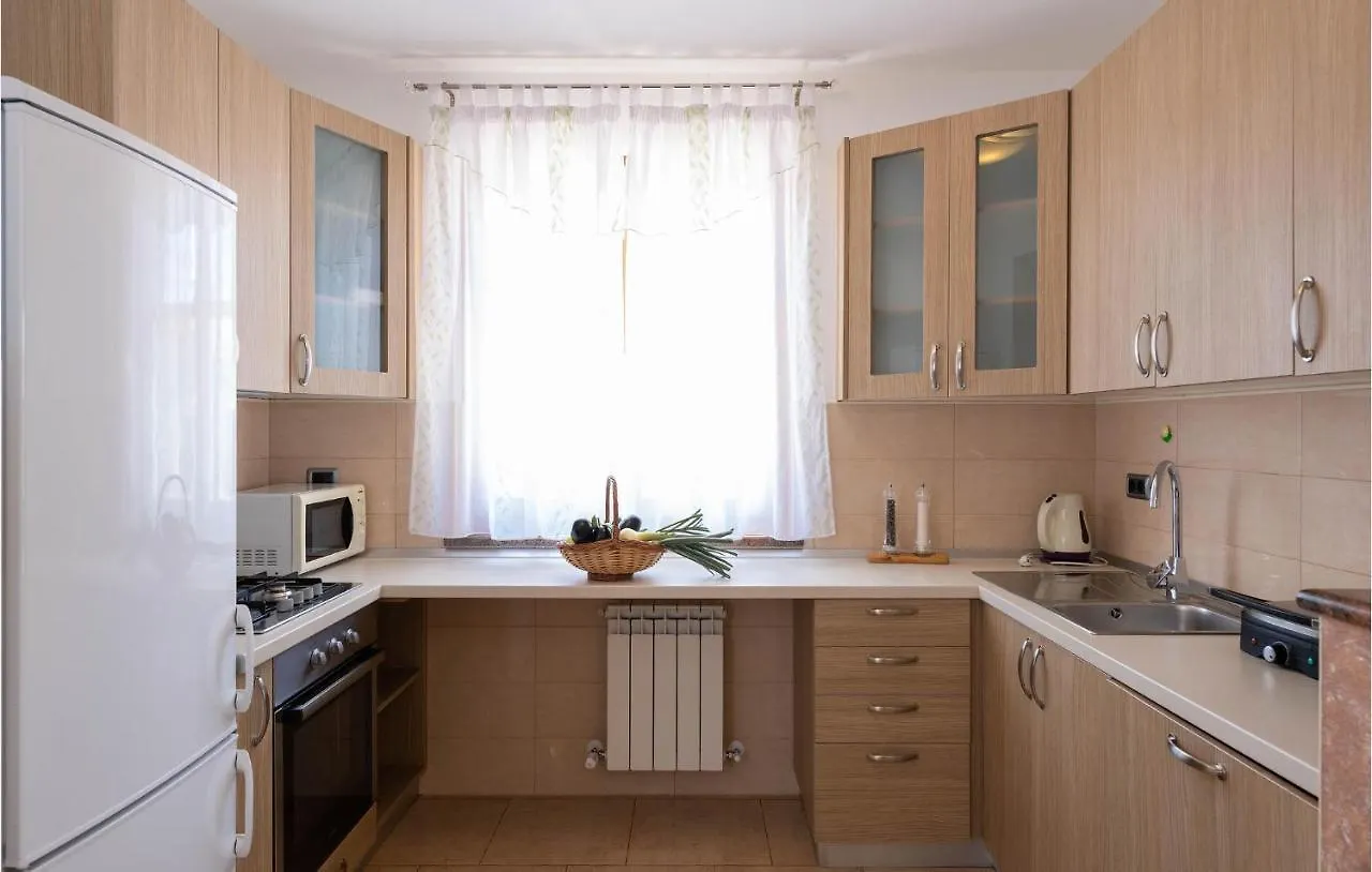 Holiday home 3 Bedroom Cozy Home In Hr-52215 Vodnjan