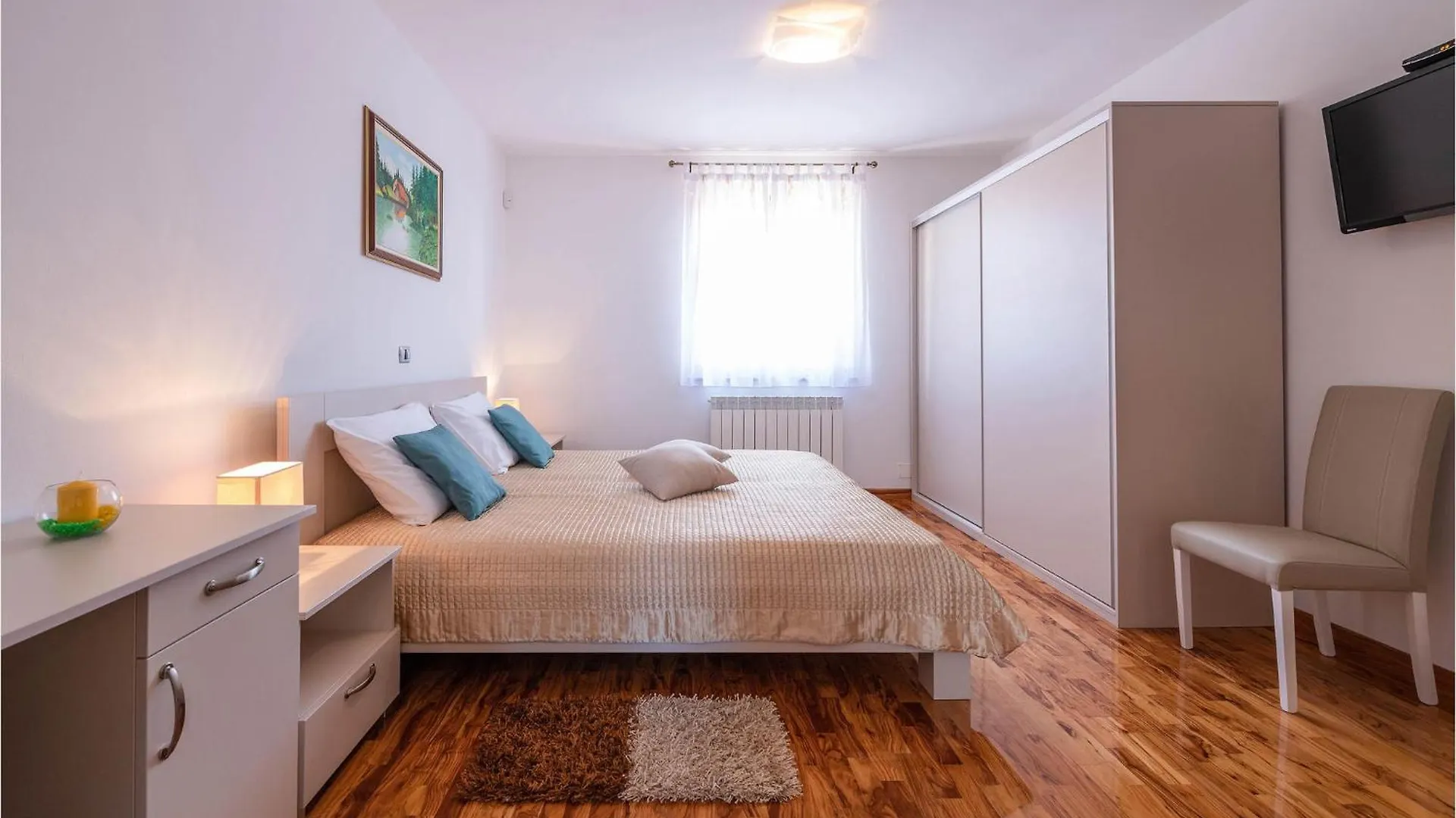 3 Bedroom Cozy Home In Hr-52215 Vodnjan 0*,  Croatia