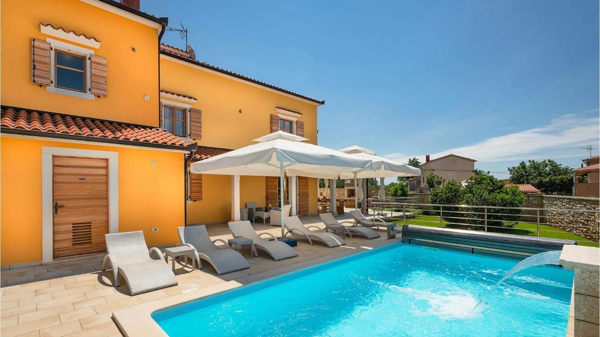 Holiday home 3 Bedroom Cozy Home In Hr-52215 Vodnjan