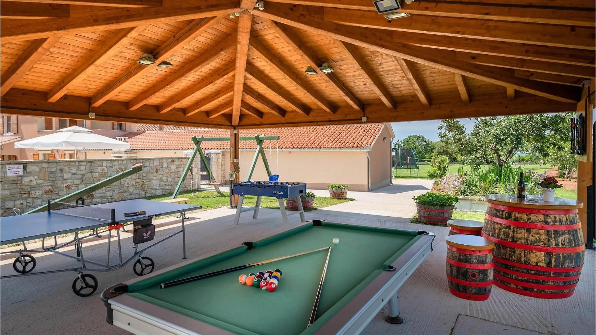 3 Bedroom Cozy Home In Hr-52215 Vodnjan 0*,  Croatia