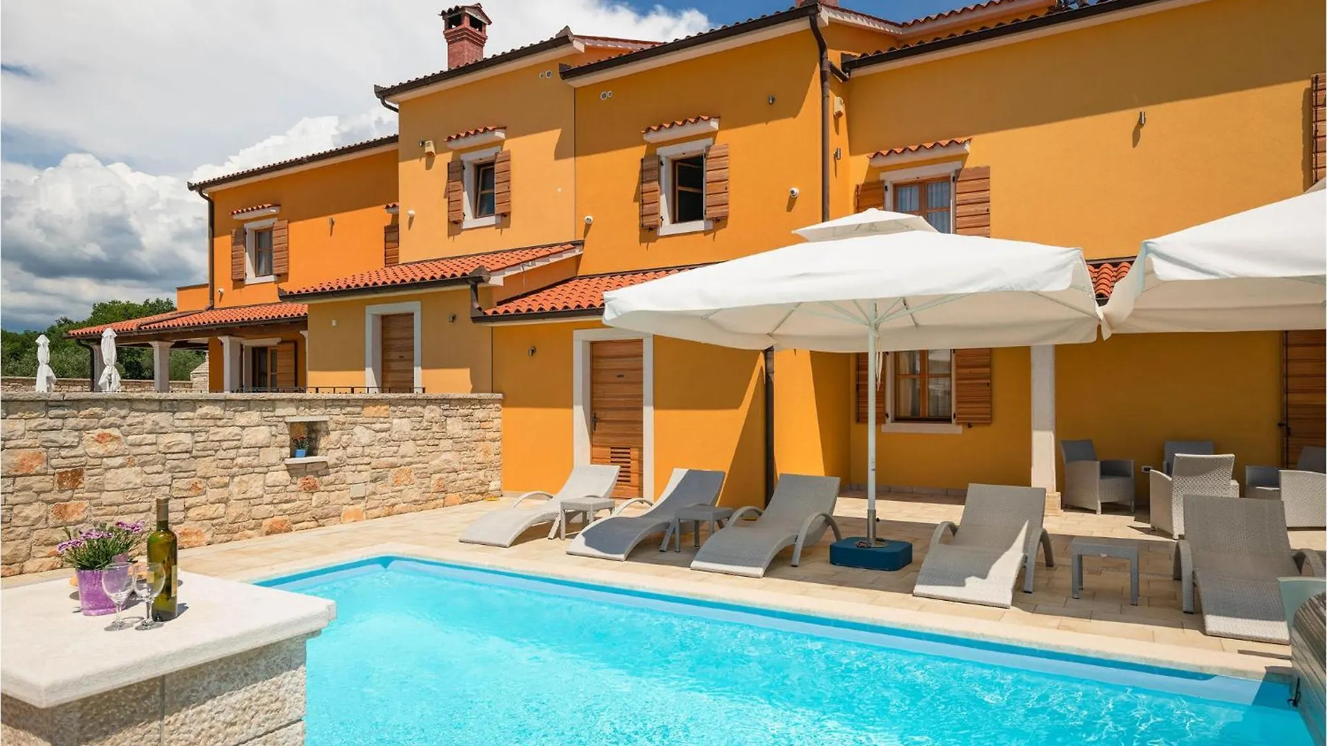 3 Bedroom Cozy Home In Hr-52215 Vodnjan Croatia